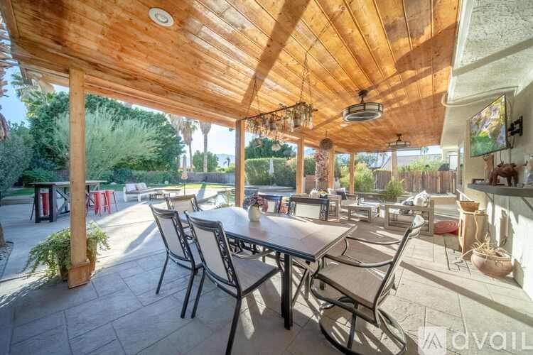 Source URL: https://prod-avail.s3.amazonaws.com/public_images/40354002/listing/kfbbdkg612dkooiehbso.jpg