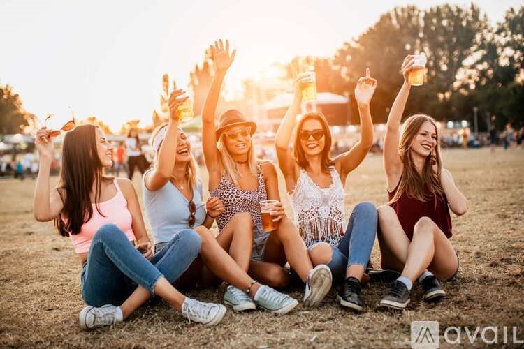 Source URL: https://prod-avail.s3.amazonaws.com/public_images/40354009/listing/xr0j58yozdo61qlsjnwr.jpg