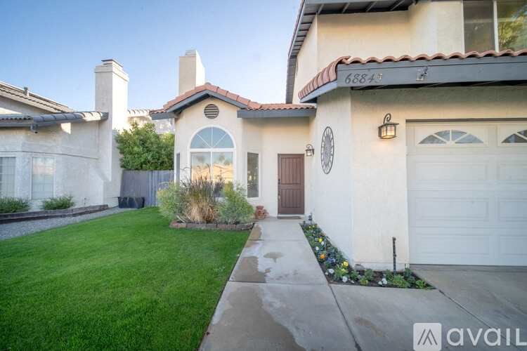 Source URL: https://prod-avail.s3.amazonaws.com/public_images/40354028/listing/huunvwcuu0cry19oh6u8.jpg