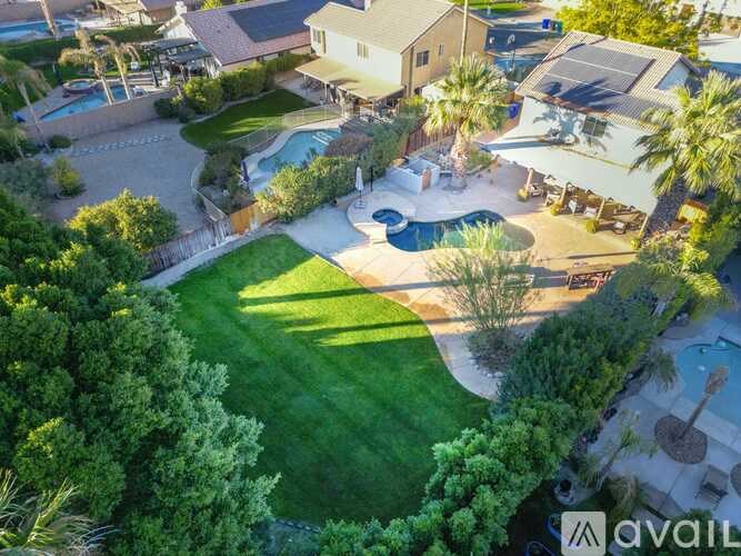 Source URL: https://prod-avail.s3.amazonaws.com/public_images/40354032/listing/zi9a3y8p4lbyhhslrpsn.jpg