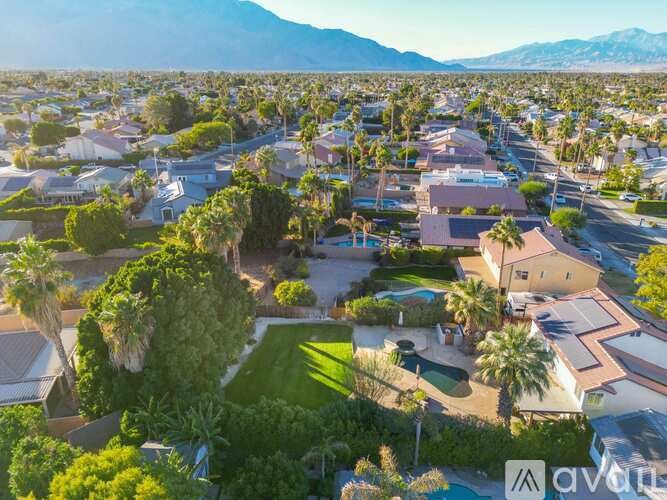 Source URL: https://prod-avail.s3.amazonaws.com/public_images/40354041/listing/kfshpuwgiettdxymn5a3.jpg