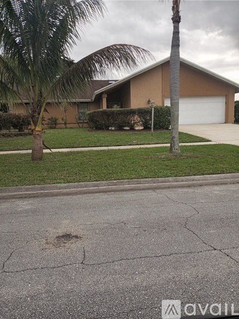 2482 Southeast Drayton Road 4 Beds Apartment for Rent