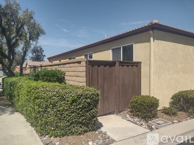 8256 Triplett Lane 3 Beds Apartment, Single Family Home for Rent - Photo Gallery 9