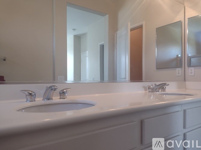 8256 Triplett Lane 3 Beds Apartment, Single Family Home for Rent - Photo Gallery 7