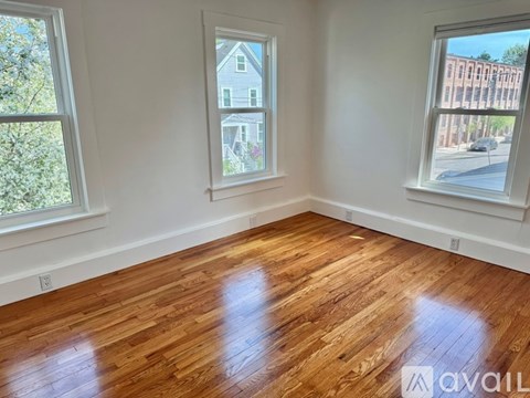 9 Cottage Park Avenue 2 Beds Apartment for Rent