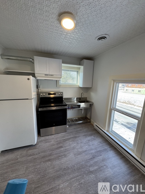 227 Main St 1 Apartment for Rent - Photo gallery 3
