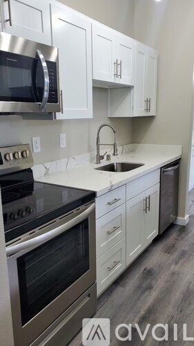 4900 74th Place Northeast 2 Beds Apartment for Rent - Photo gallery 3
