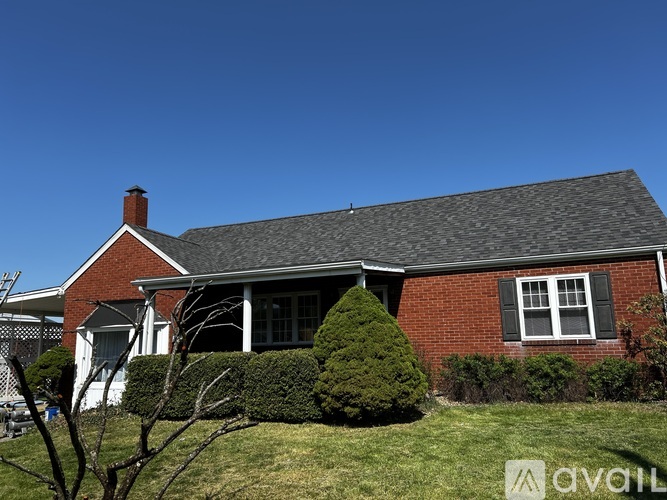 169 Junior Street 4 Beds Apartment, Single Family Home for Rent - Photo gallery 1