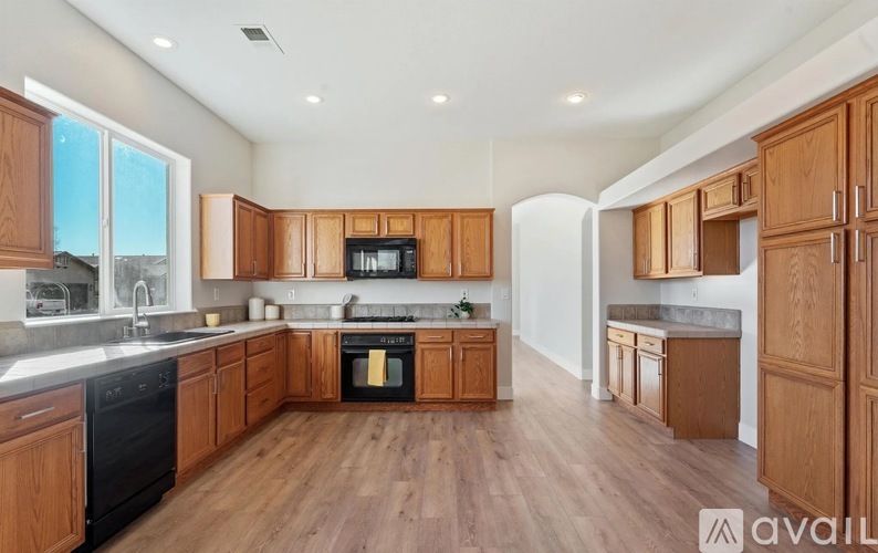 1058 Chip Ct 4 Beds Apartment, Single Family Home for Rent - Photo gallery 3