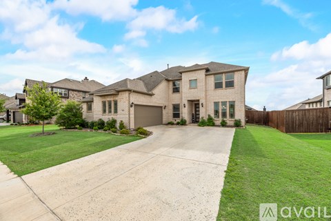 1042 Elmwood Dr 4 Beds Apartment for Rent