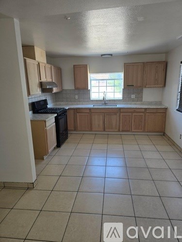 1201 Morris Avenue 4 Beds Apartment for Rent