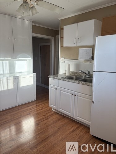87 Dempster Street 3 Beds Apartment for Rent