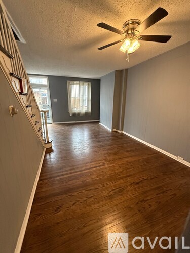 2842 N Stillman St 3 Beds Apartment, Single Family Home for Rent - Photo gallery 2