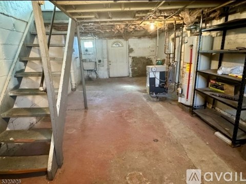 696 Worth Avenue 3 Beds Apartment for Rent