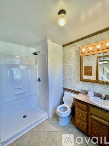 96 West Main Street 3 Beds Apartment, Single Family Home for Rent - Photo gallery 5