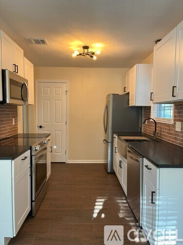 728 Pointe Court 2 Beds Apartment for Rent