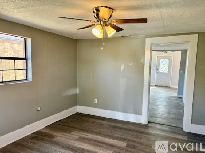613 SW 1st St Studio-2 Beds Apartment, Single Family Home for Rent - Photo gallery 2