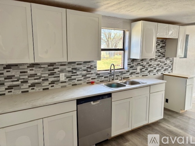 613 SW 1st St Studio-2 Beds Apartment, Single Family Home for Rent - Photo gallery 4