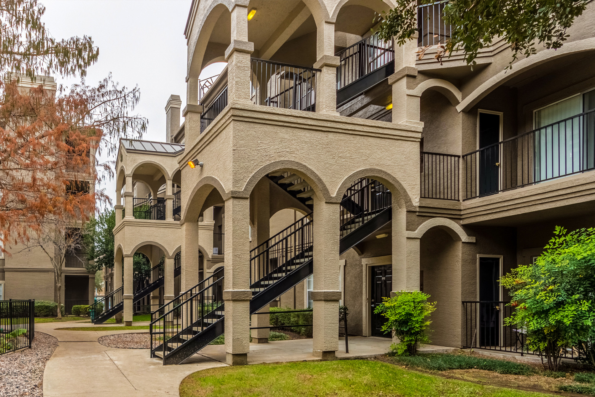 Photos and Video of La Costa Villas in Dallas, TX