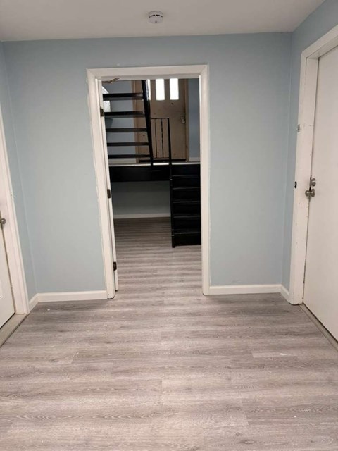 4644 Burkhardt Ave 1-2 Beds Apartment for Rent