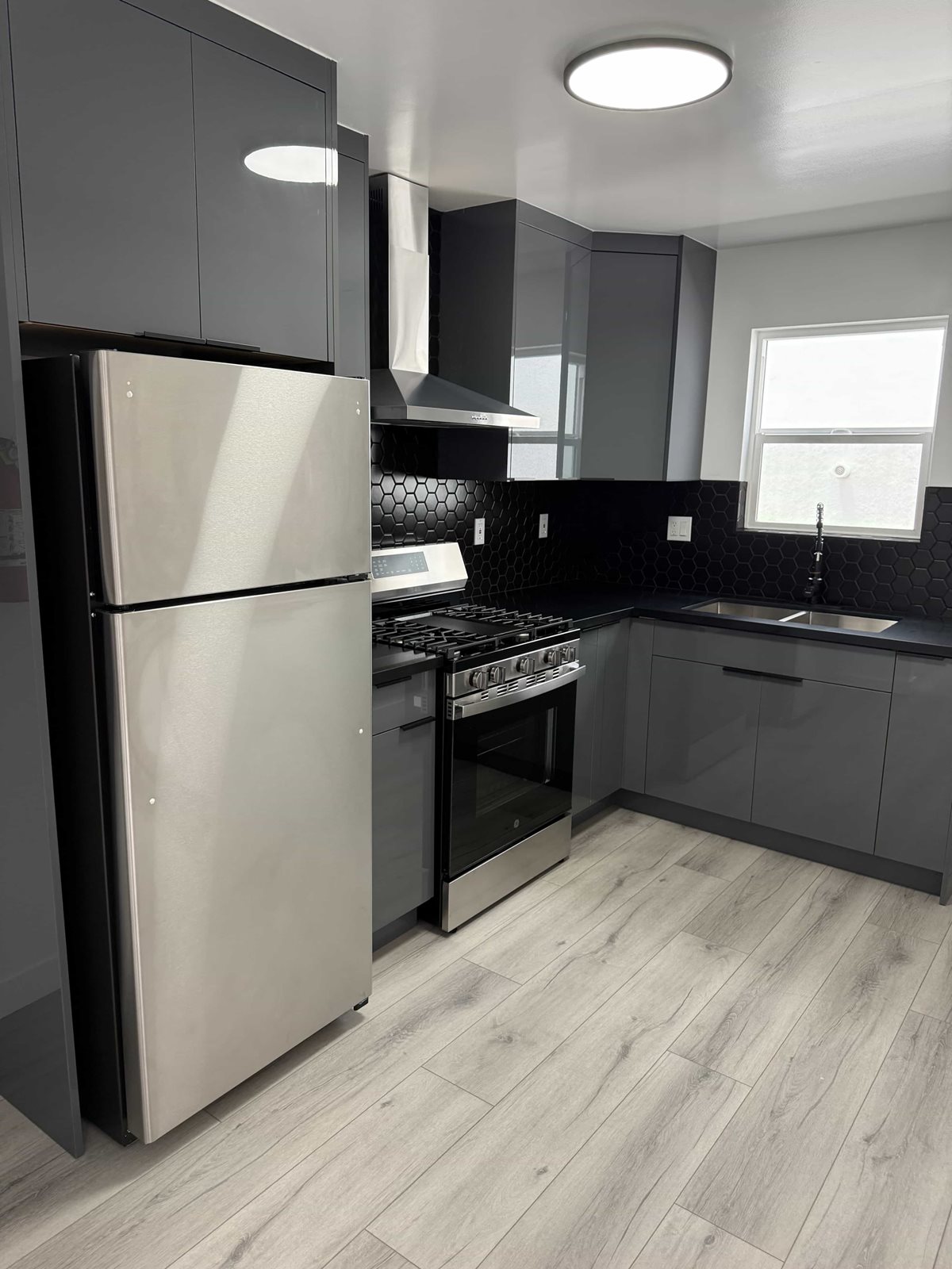 1179 West 37th Street Rentals - Los Angeles