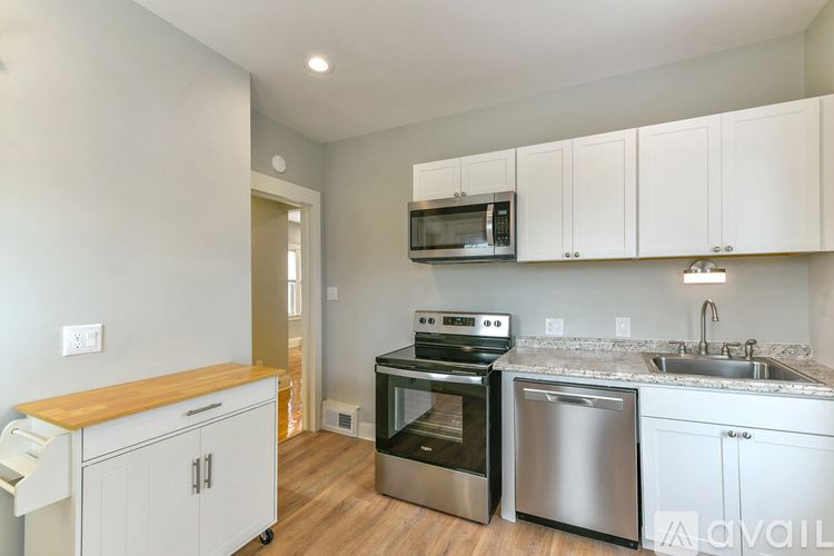 3756 S Whitnall Ave photo