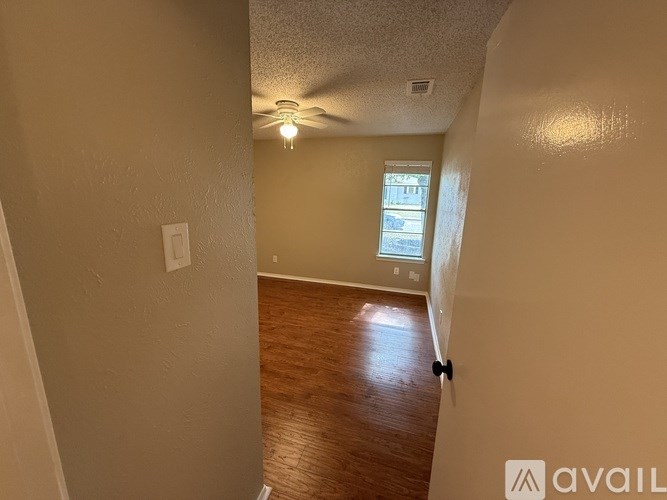 Source URL: https://prod-avail.s3.amazonaws.com/public_images/40435206/listing/IMG_5643.jpeg