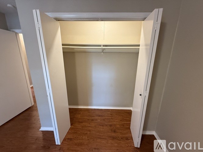 Source URL: https://prod-avail.s3.amazonaws.com/public_images/40435207/listing/IMG_5649.jpeg