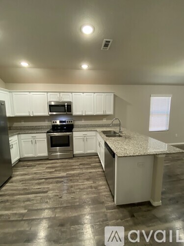 4616 West Hoover Loop 3 Beds Apartment, Single Family Home for Rent - Photo gallery 3