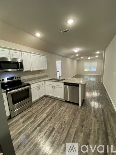 4616 West Hoover Loop 3 Beds Apartment, Single Family Home for Rent - Photo gallery 4
