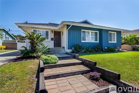 12000 Southeast 73Rd Place 4 Beds Apartment for Rent