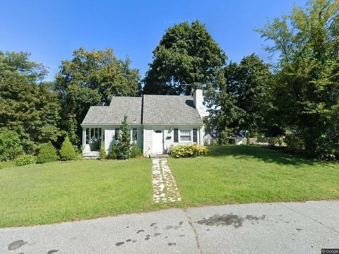 16 Weber Avenue 3 Beds Apartment for Rent