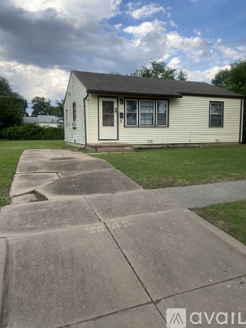 2220 N. Estelle Street 2 Beds Apartment, Single Family Home for Rent - Photo gallery 2