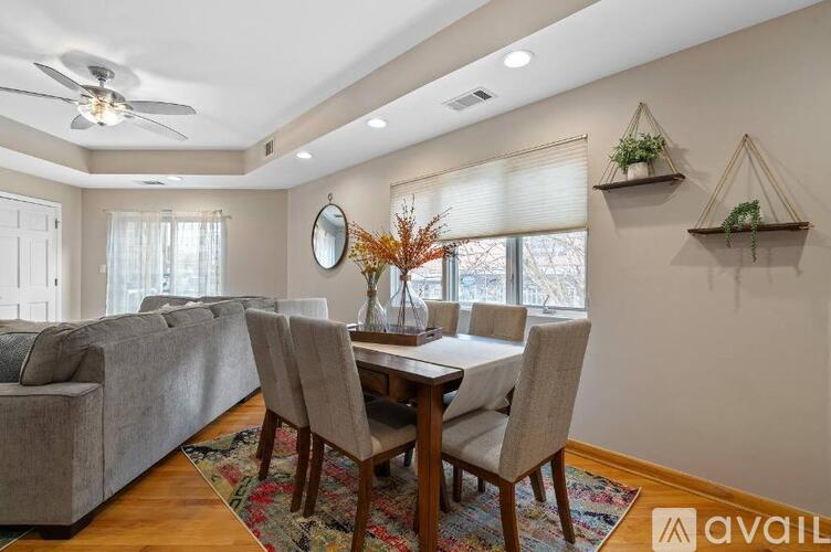 1450 W Webster Ave 4 Beds Apartment, Condo for Rent - Photo gallery 5