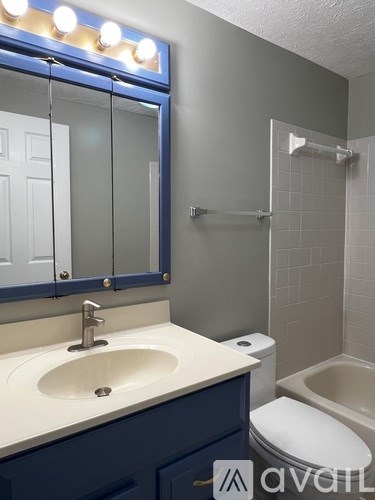 561 Cascade Way 3 Beds Apartment for Rent