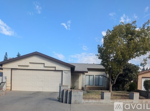 955 East Amber Avenue 3 Beds Apartment for Rent