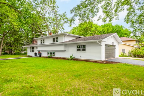 116 Waxwing Ave 3 Beds Apartment for Rent