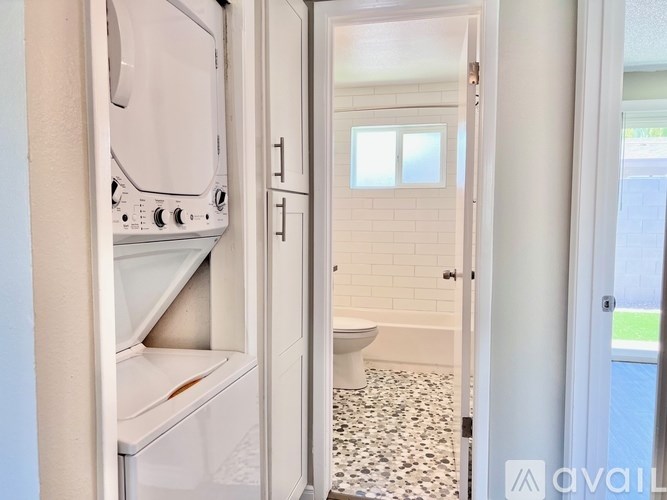 Source URL: https://prod-avail.s3.amazonaws.com/public_images/40493215/listing/IMG_8830.jpg