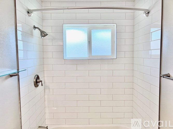 Source URL: https://prod-avail.s3.amazonaws.com/public_images/40493219/listing/IMG_8834.jpg