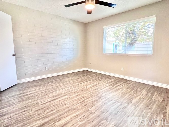 Source URL: https://prod-avail.s3.amazonaws.com/public_images/40493222/listing/IMG_8837.jpg