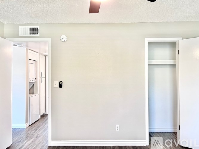 Source URL: https://prod-avail.s3.amazonaws.com/public_images/40493224/listing/IMG_8839.jpg