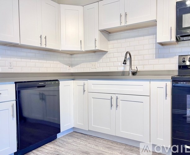 Source URL: https://prod-avail.s3.amazonaws.com/public_images/40493211/listing/IMG_8827.jpg