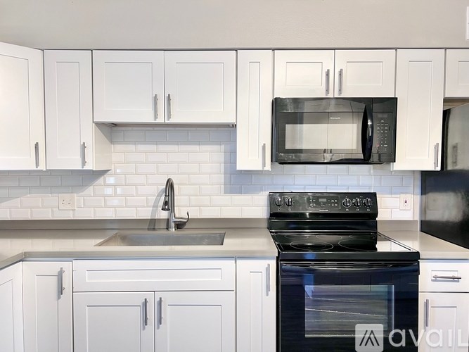 Source URL: https://prod-avail.s3.amazonaws.com/public_images/40493213/listing/IMG_8826.jpg