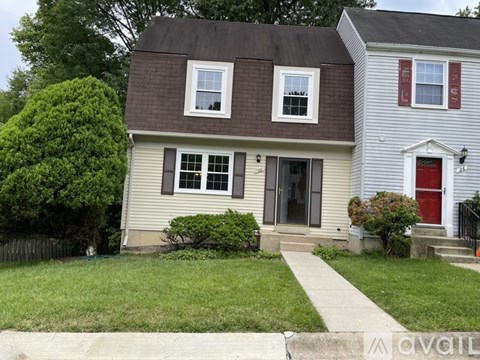 32 Baileys Court 3 Beds Apartment for Rent