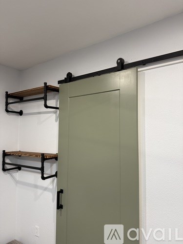 Source URL: https://prod-avail.s3.amazonaws.com/public_images/40496458/listing/IMG_4365.jpeg