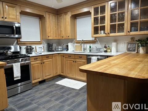 435 Vassar Road 2 Beds Apartment for Rent