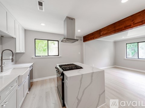 4925 Springview Road 3 Beds Apartment for Rent
