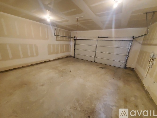 Source URL: https://prod-avail.s3.amazonaws.com/public_images/40493973/listing/20240309_133533.jpg