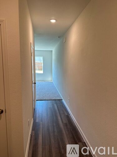 Source URL: https://prod-avail.s3.amazonaws.com/public_images/40493974/listing/3.jpg