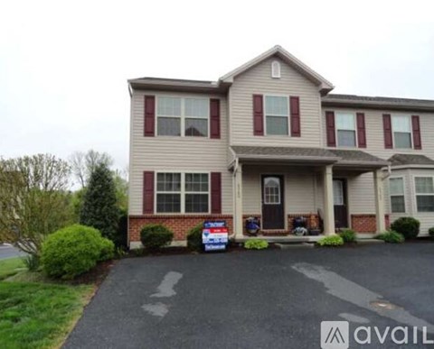 6360 Creekbend Dr 3 Beds Apartment for Rent